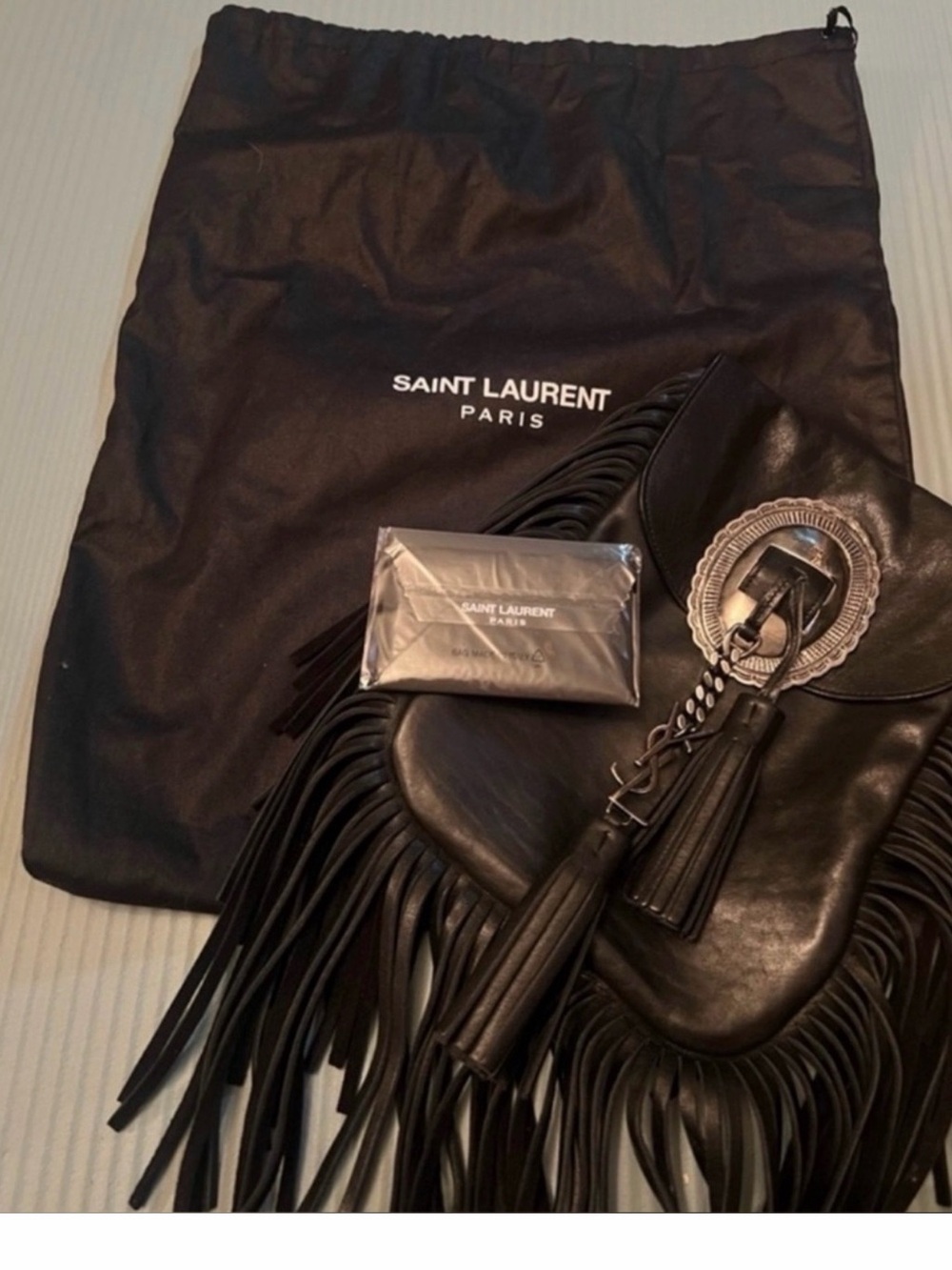Authentic Saint Laurent Antia
Leather Fringed Shoulder Bag
Black - Picture 4 of 7